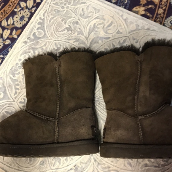 UGG Boots Women’s Size 6 Brown Suede with furry lining Good Preowned condition. - Picture 7 of 10
